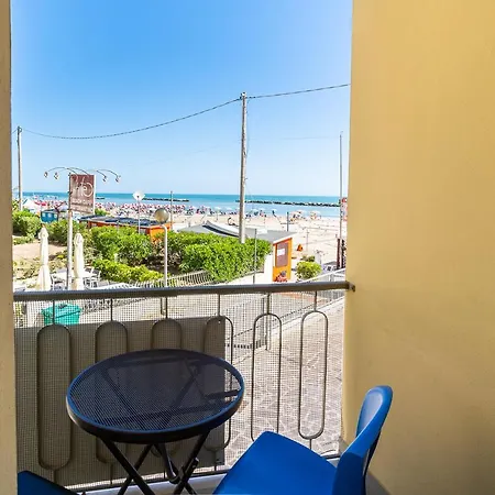 Residenza Casa Del Sole 아파트 벨레지아아지마리나