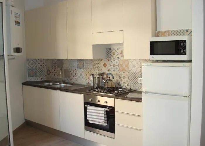 Residenza Casa Del Sole 贝拉里亚-伊贾马里纳