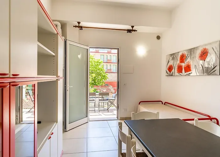 Residenza Casa Del Sole * 贝拉里亚-伊贾马里纳